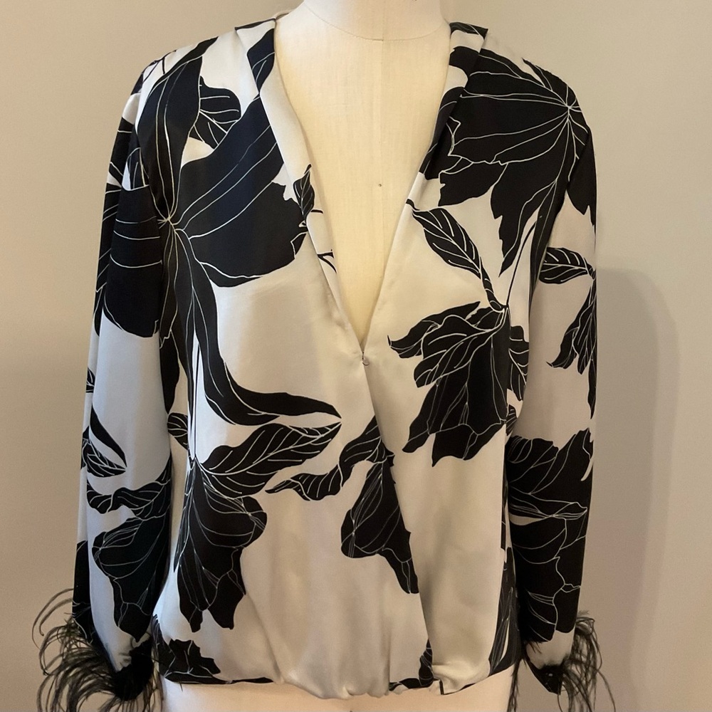 Rinascimento Black and White Leaf Pattern Blouse with feathers